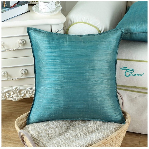 NWT✨ Set of 2 Teal Accent Pillow Covers - Picture 3 of 7